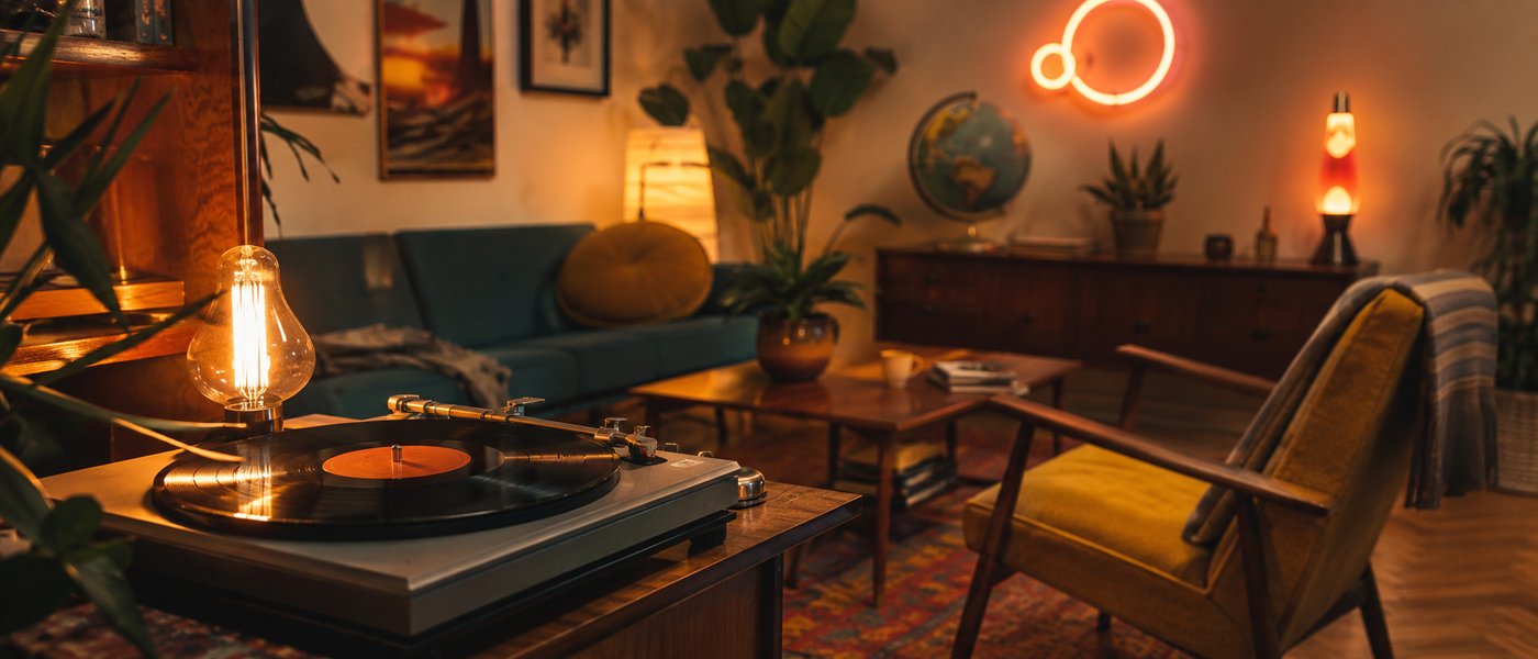 Curated vintage and retro products